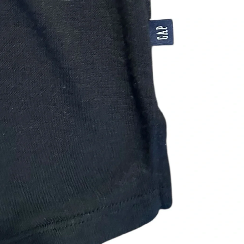 GAP black short sleeved v-neck T-shirt size Large - Picture 4 of 5